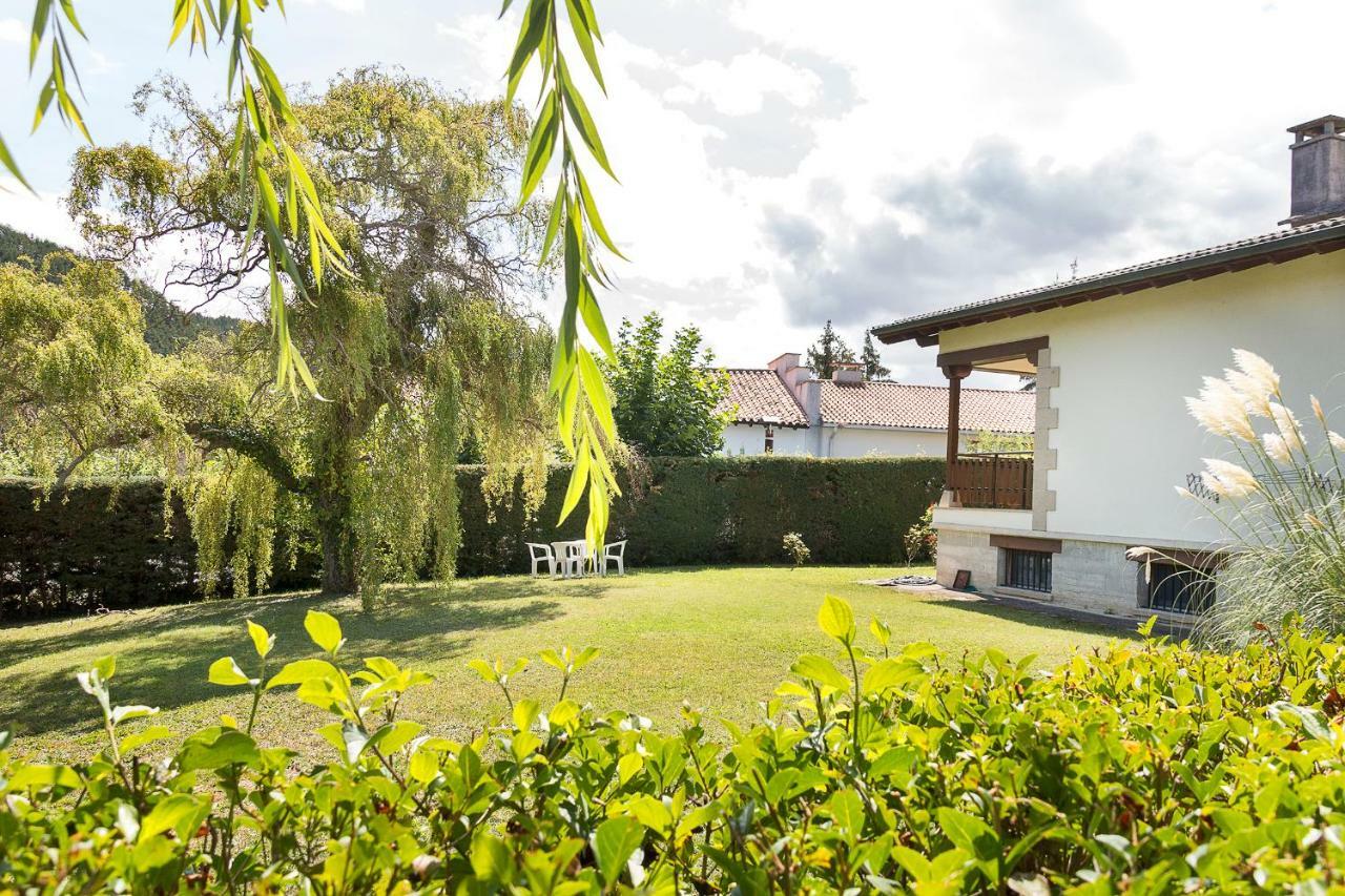 Aoiz Vivienda Rural Casa Javier Lacunza מראה חיצוני תמונה
